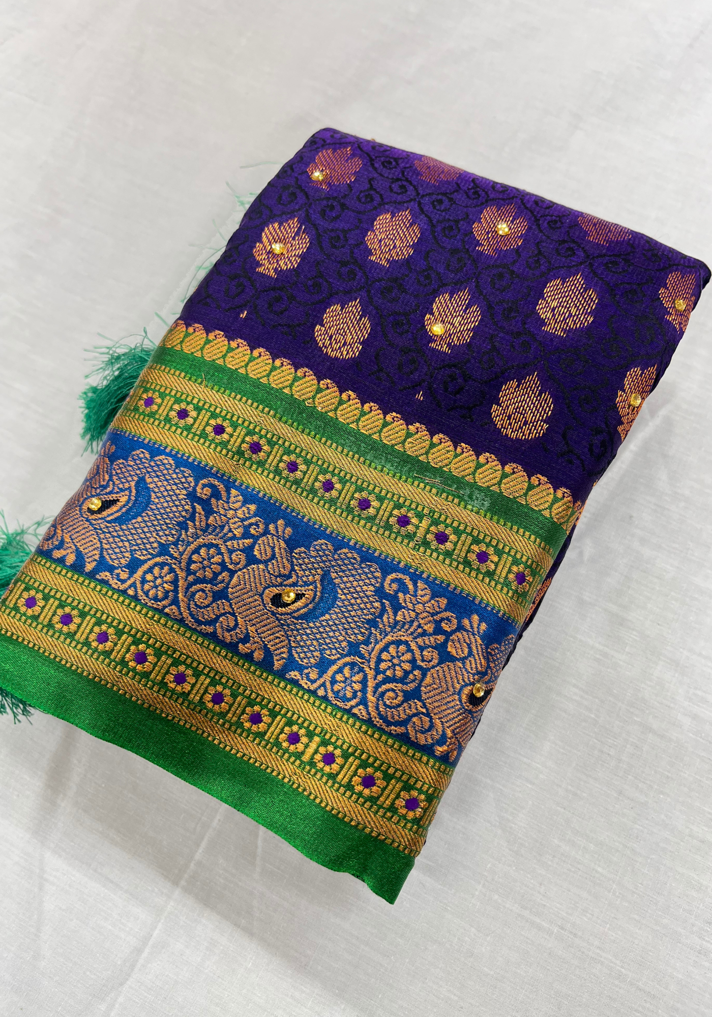 Elegant Banaras Silk Saree with Copper Zari Border and Brocade Blouse